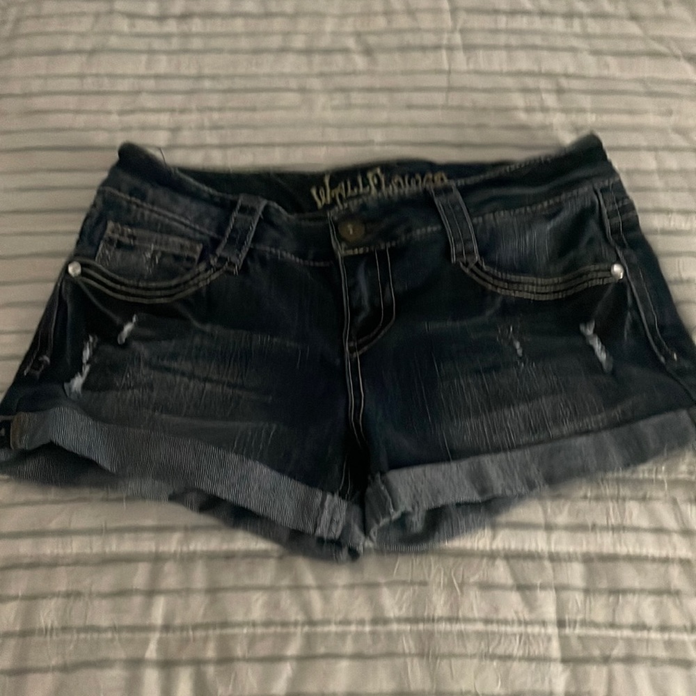 Junior short denim shorts